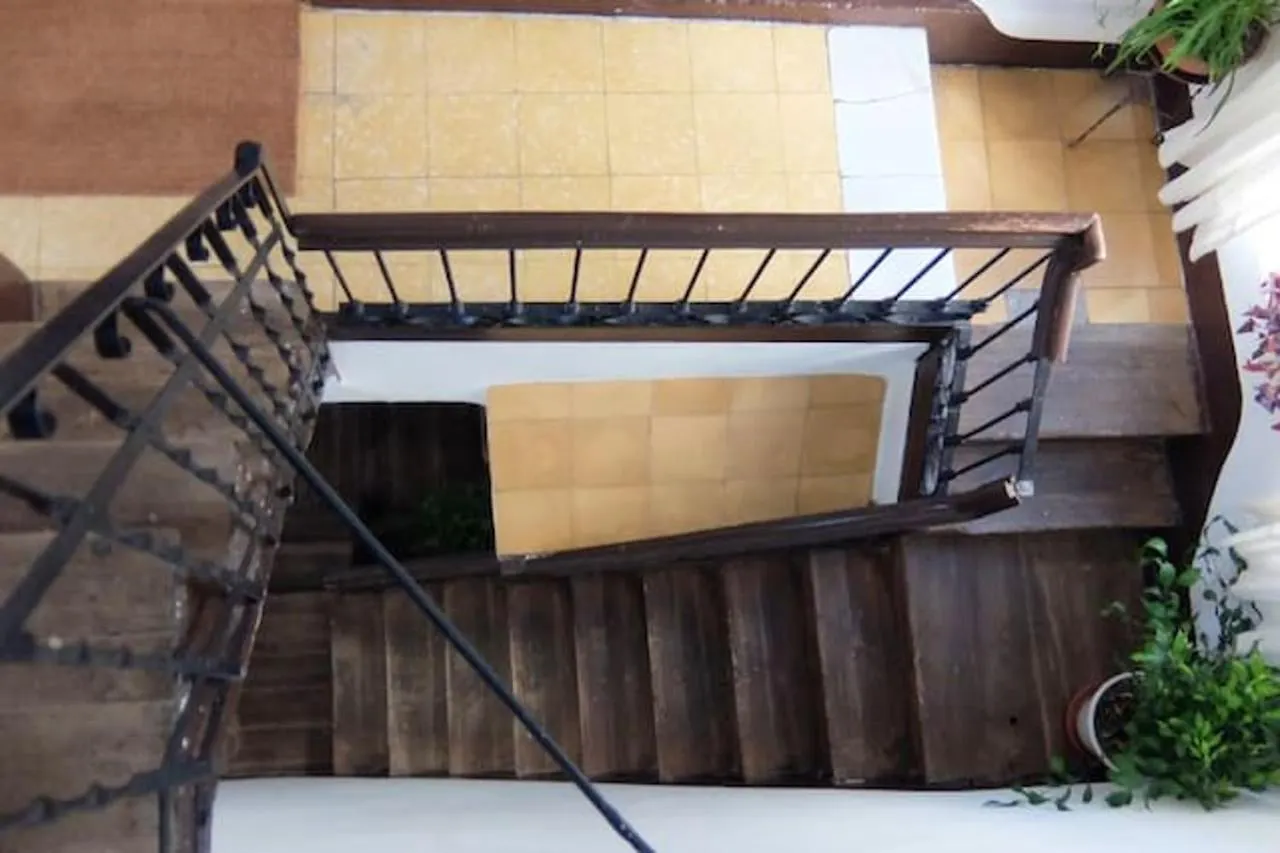 Comfortable Apartment In Granada With Air Conditioning