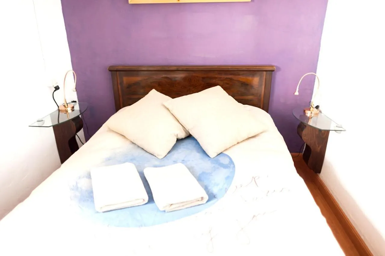 Comfortable Apartment In Granada With Air Conditioning