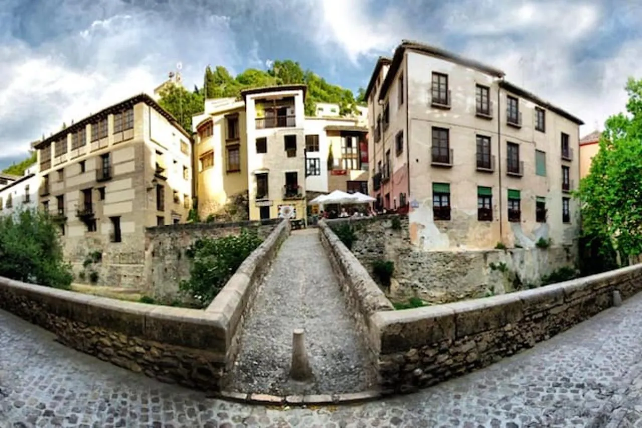 Comfortable Apartment In Granada With Air Conditioning