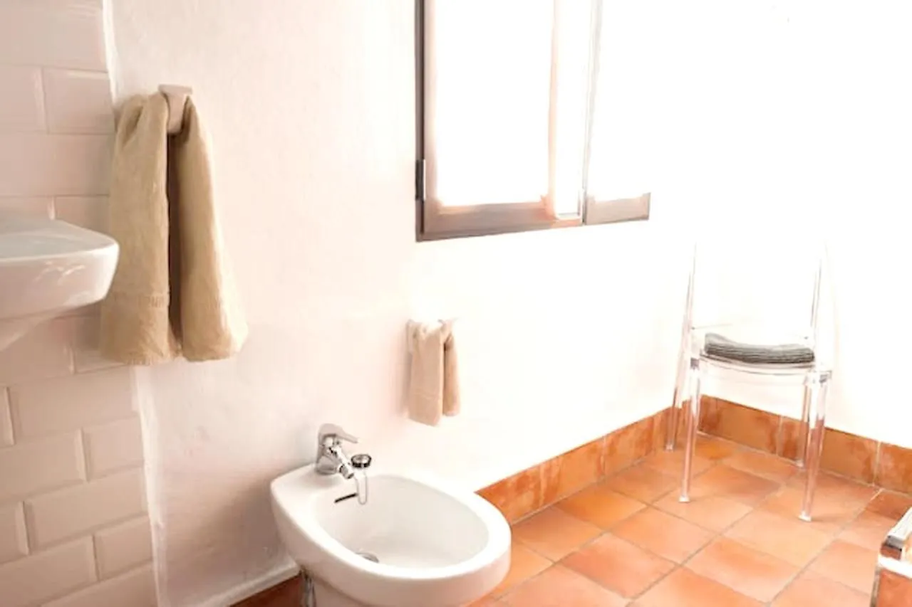 Comfortable Apartment In Granada With Air Conditioning 0*,